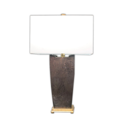 Lustrous Lacquer Lamp
